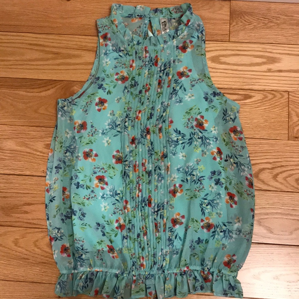 5 for $25 🛍️ NWOT floral top size M